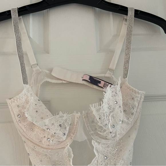 New! Victoria's Secret Lace Unlined Embellished Balconette Teddy 22867 - Picture 7 of 11